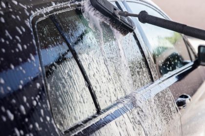 Pourquoi le lavage régulier de votre voiture est essentiel pour sa durabilité ?