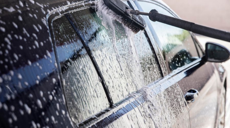 Pourquoi le lavage régulier de votre voiture est essentiel pour sa durabilité ?